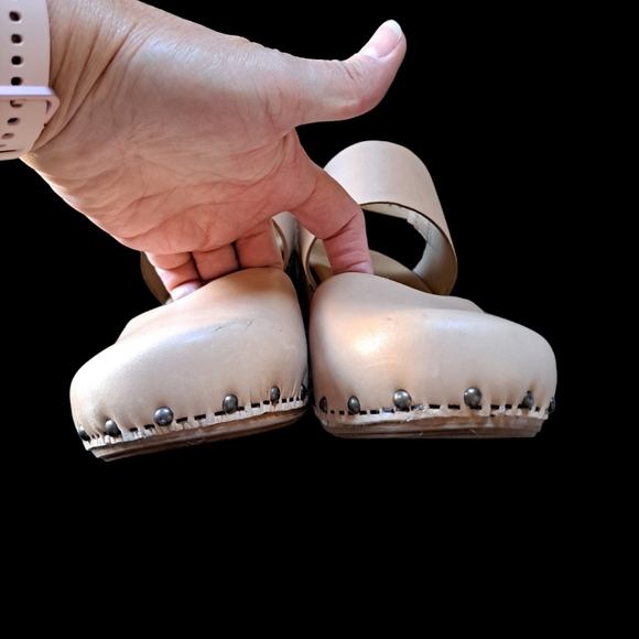 Dansko Thea, sz 42, tan. - Picture 3 of 6